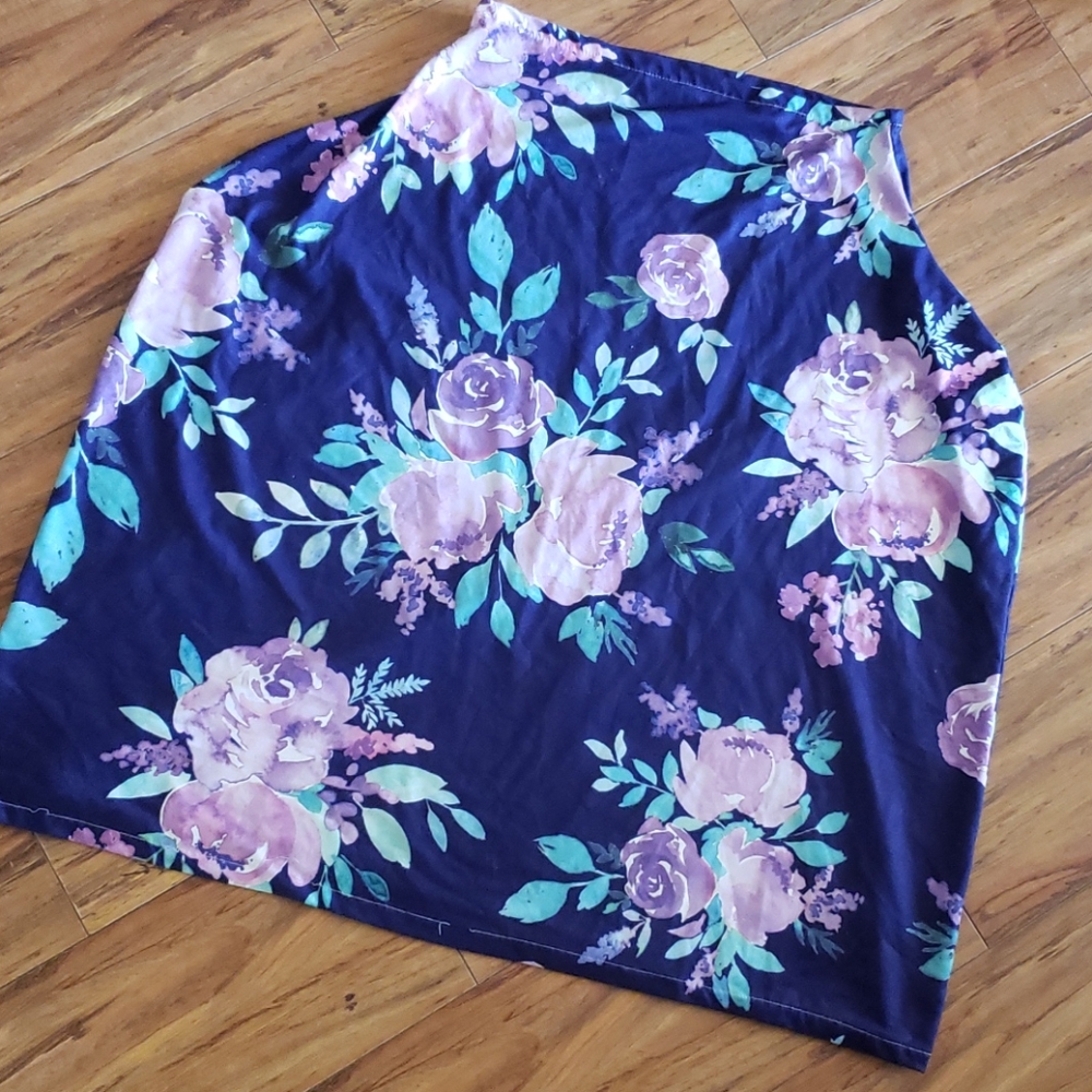 Car seat cover for infant or breastfeeding cape